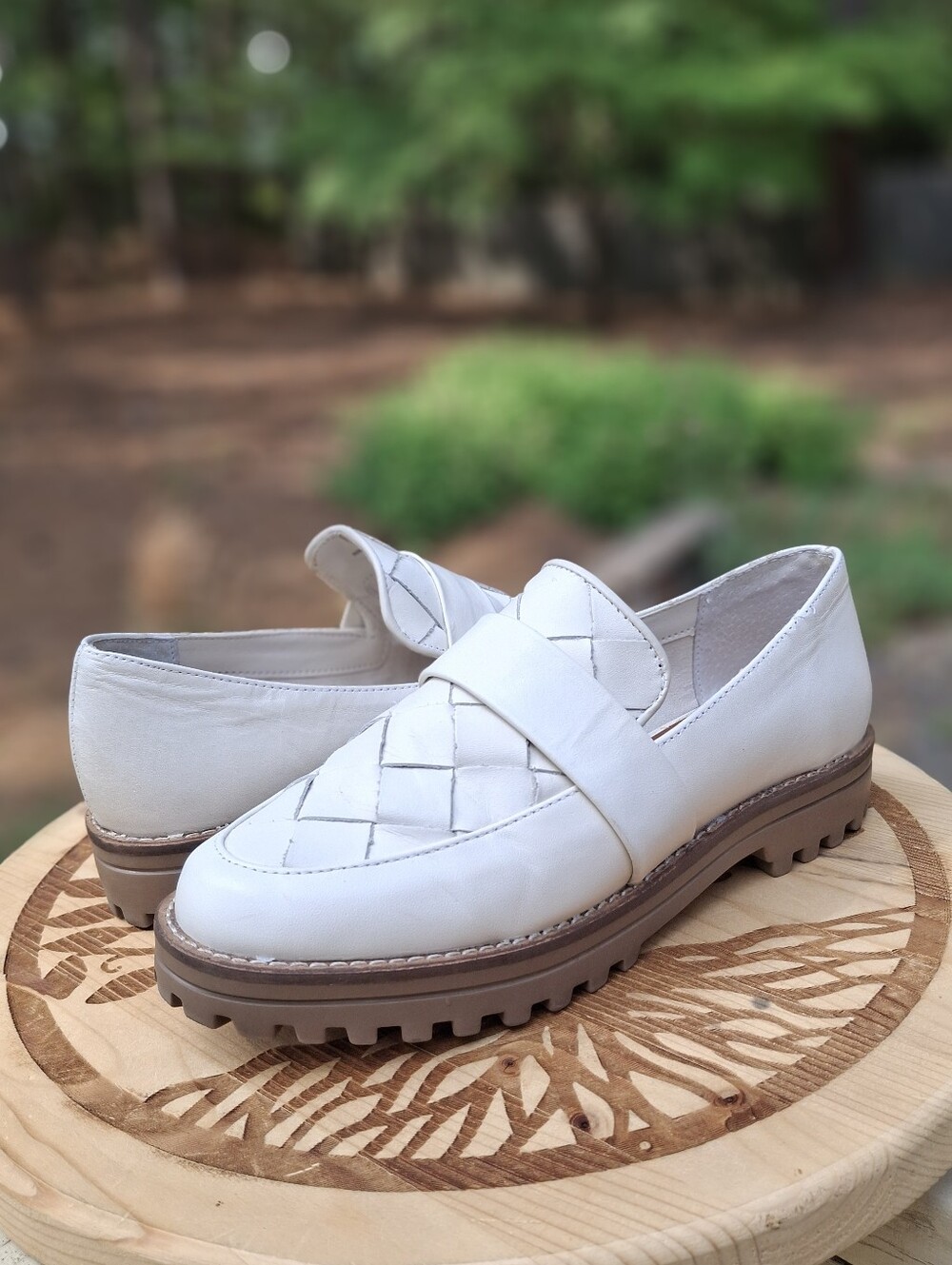 Dolce Vita Women's Aubree Ivory Woven Leather Lug Sole Loafers Size 8.5